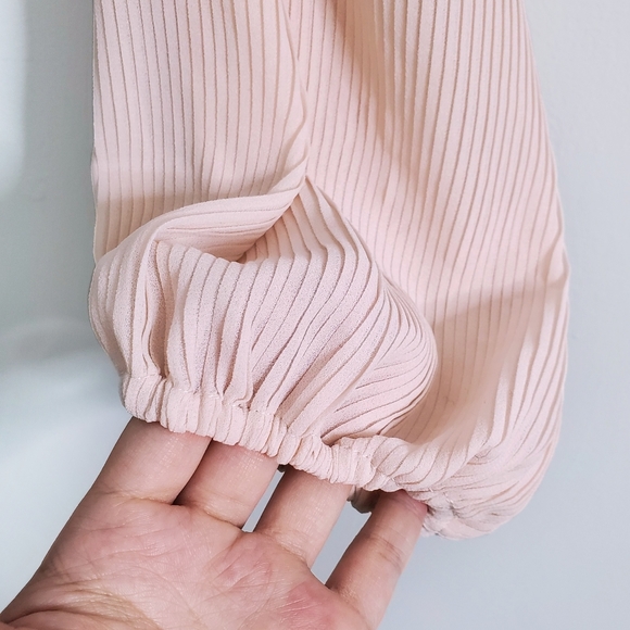 KEEPSAKE THE LABEL Revolve Pink Pleated Surplice Cropped Blouse - Picture 8 of 10